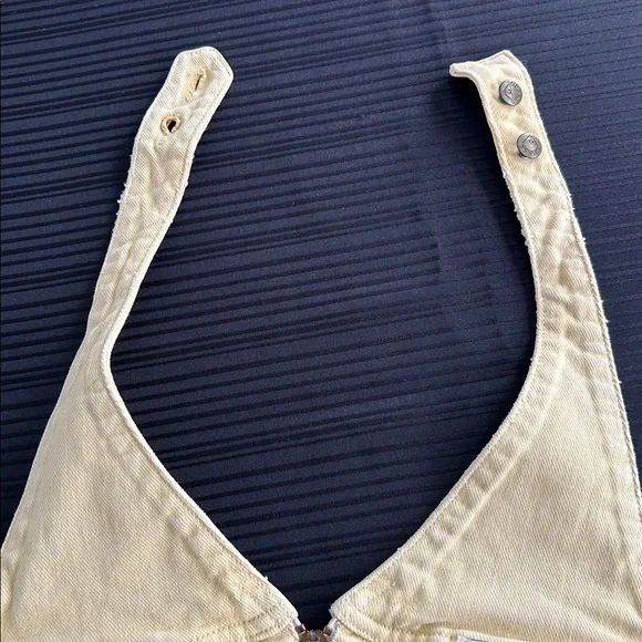 Vintage Guess Pale Yellow Denim Crop Halter Top with Logo Button - Picture 3 of 6